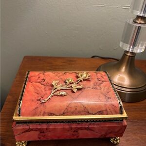 Vintage blue bird Harry Vincent limited tin box England